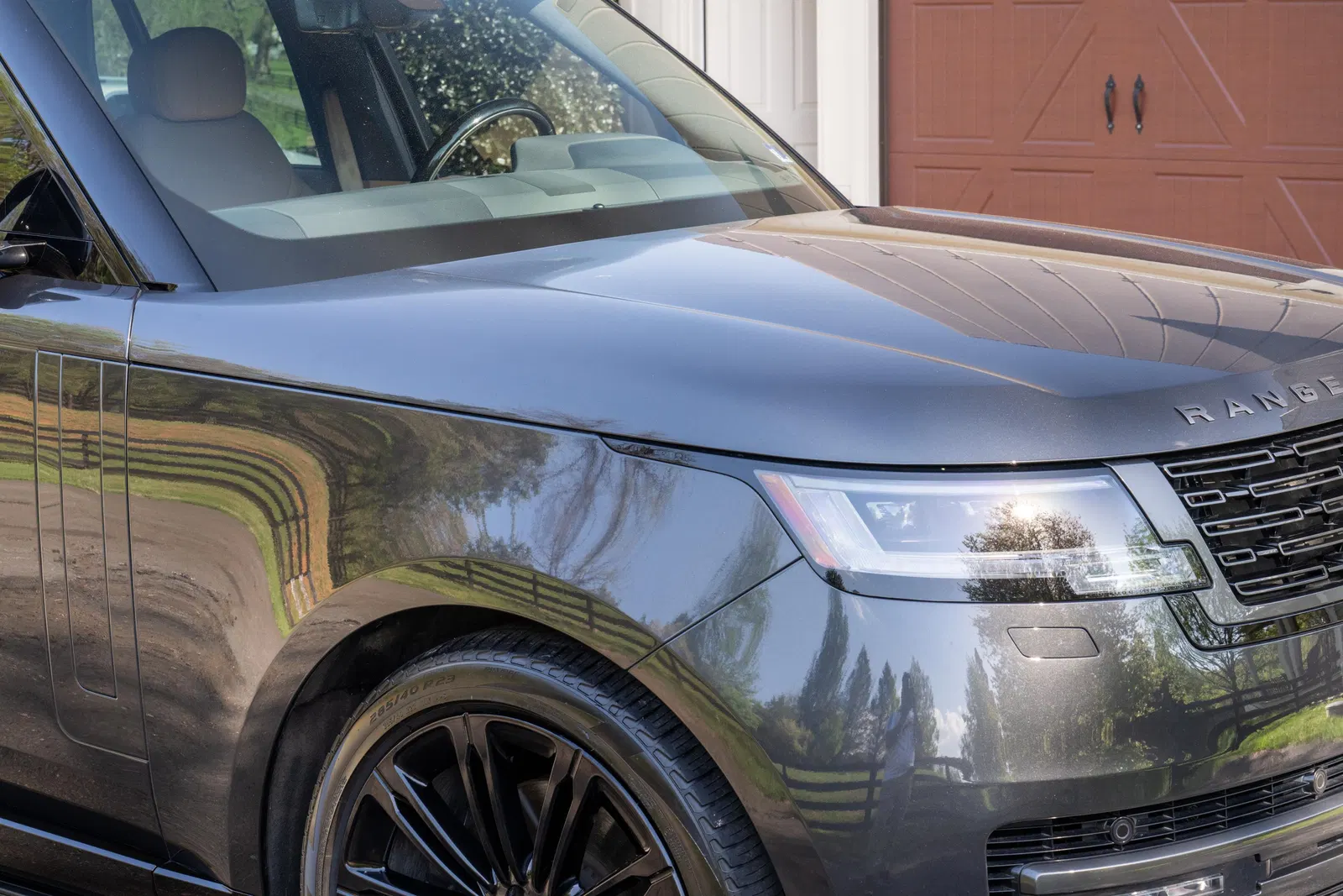 2024 Range Rover P530 SE  - 523-hp Twin-Turbo V8, AWD, Highly-Equipped, Unmodified