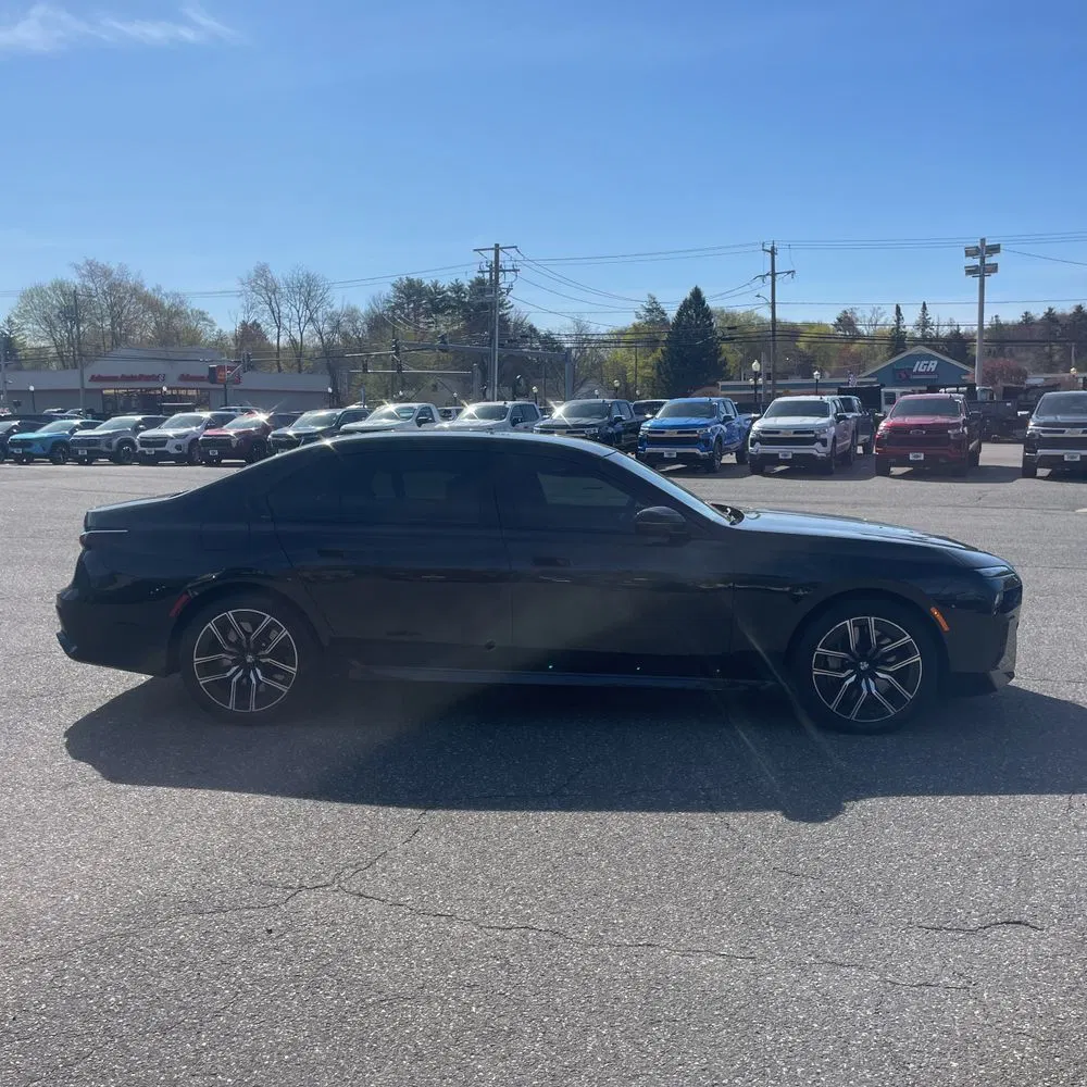 2023 BMW 7-Series 760xi