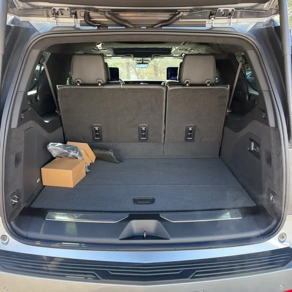 2025 Cadillac Escalade ESV V-Series