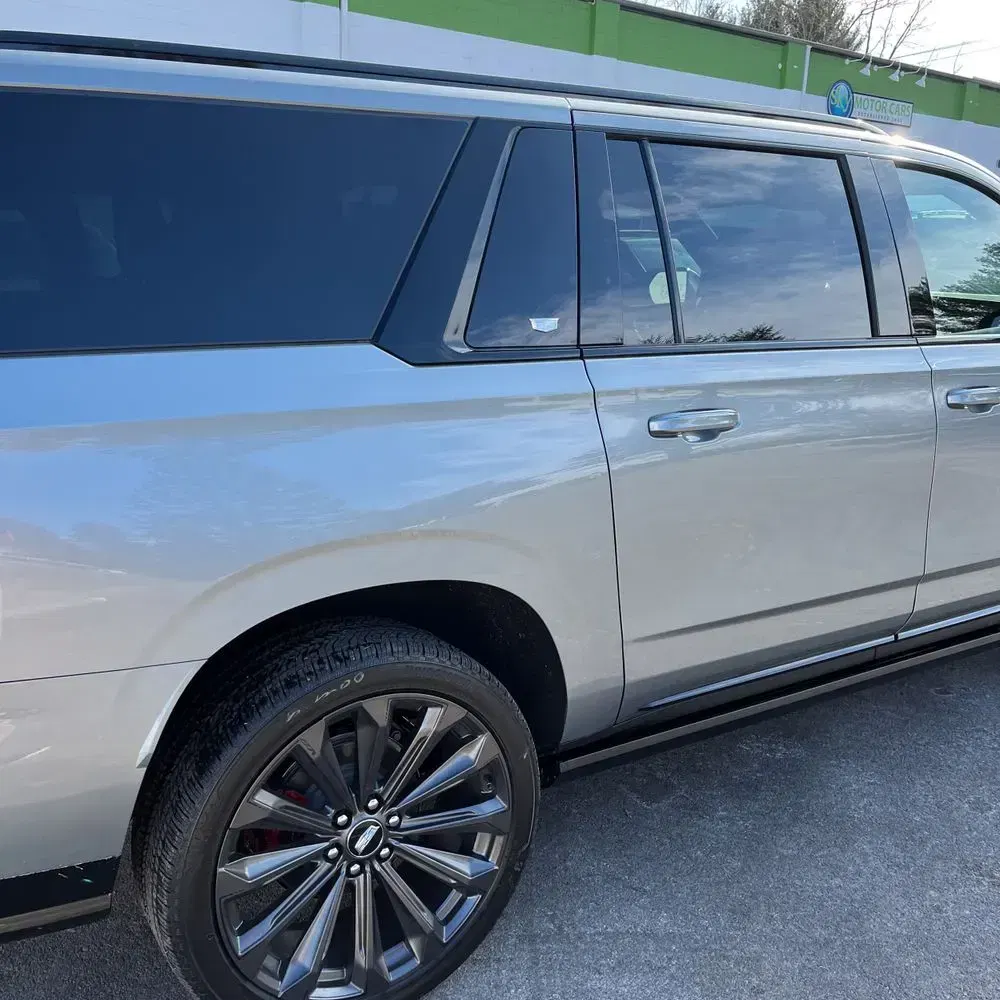 2025 Cadillac Escalade ESV V-Series
