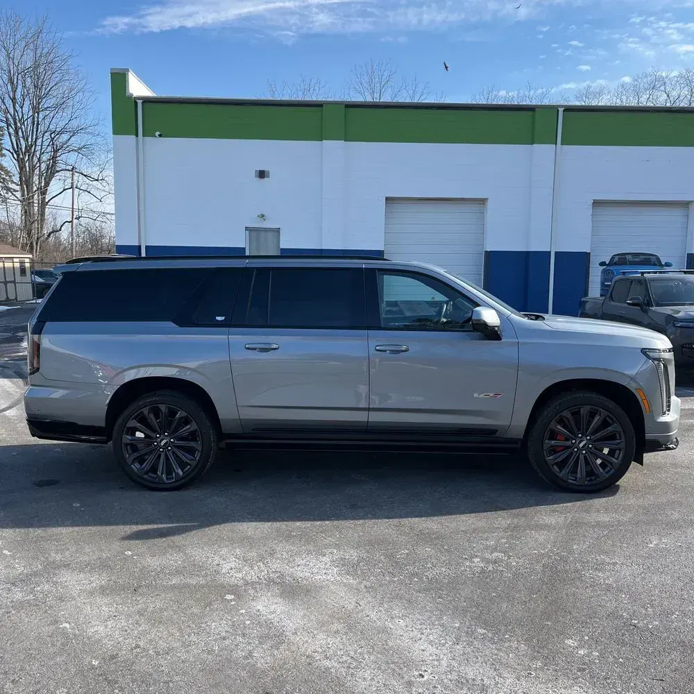 2025 Cadillac Escalade ESV V-Series