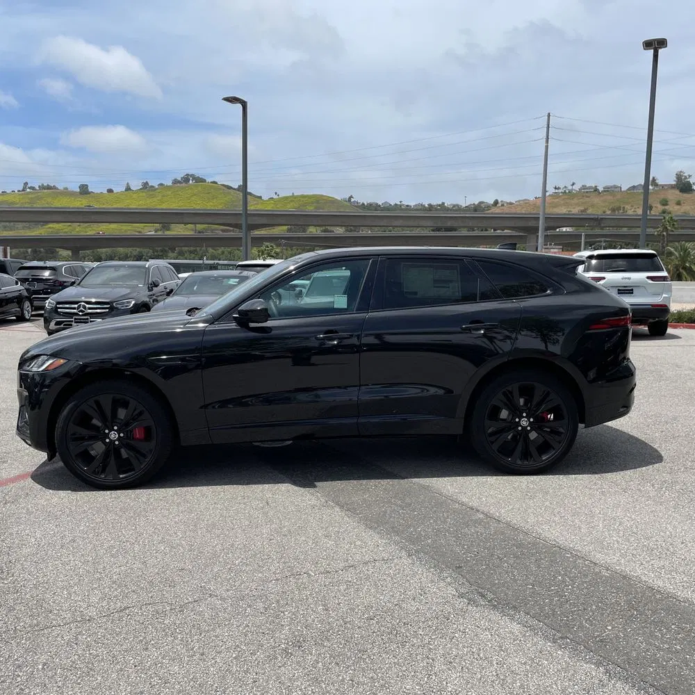 2024 Jaguar F-Pace P400 R-Dynamic S