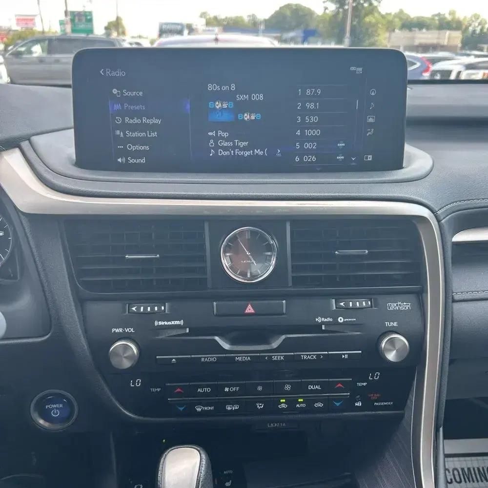 2022 Lexus RX 450h F SPORT Handling