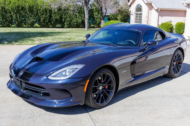 2013 Dodge SRT Viper GTS - ~7,700 Miles, 6-Speed Manual, V10 Power, Mostly Unmodified