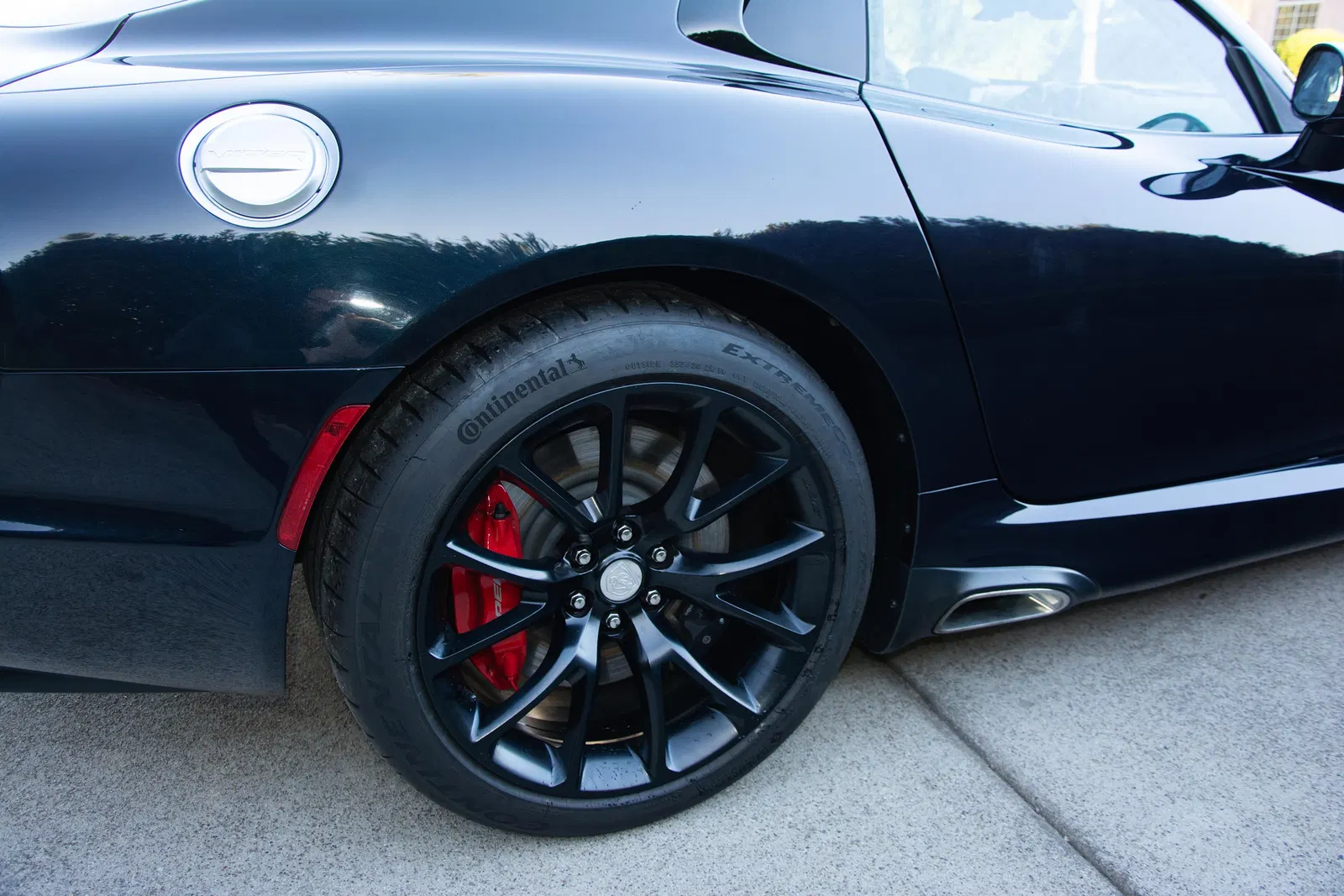 2013 Dodge SRT Viper GTS - ~7,700 Miles, 6-Speed Manual, V10 Power, Mostly Unmodified
