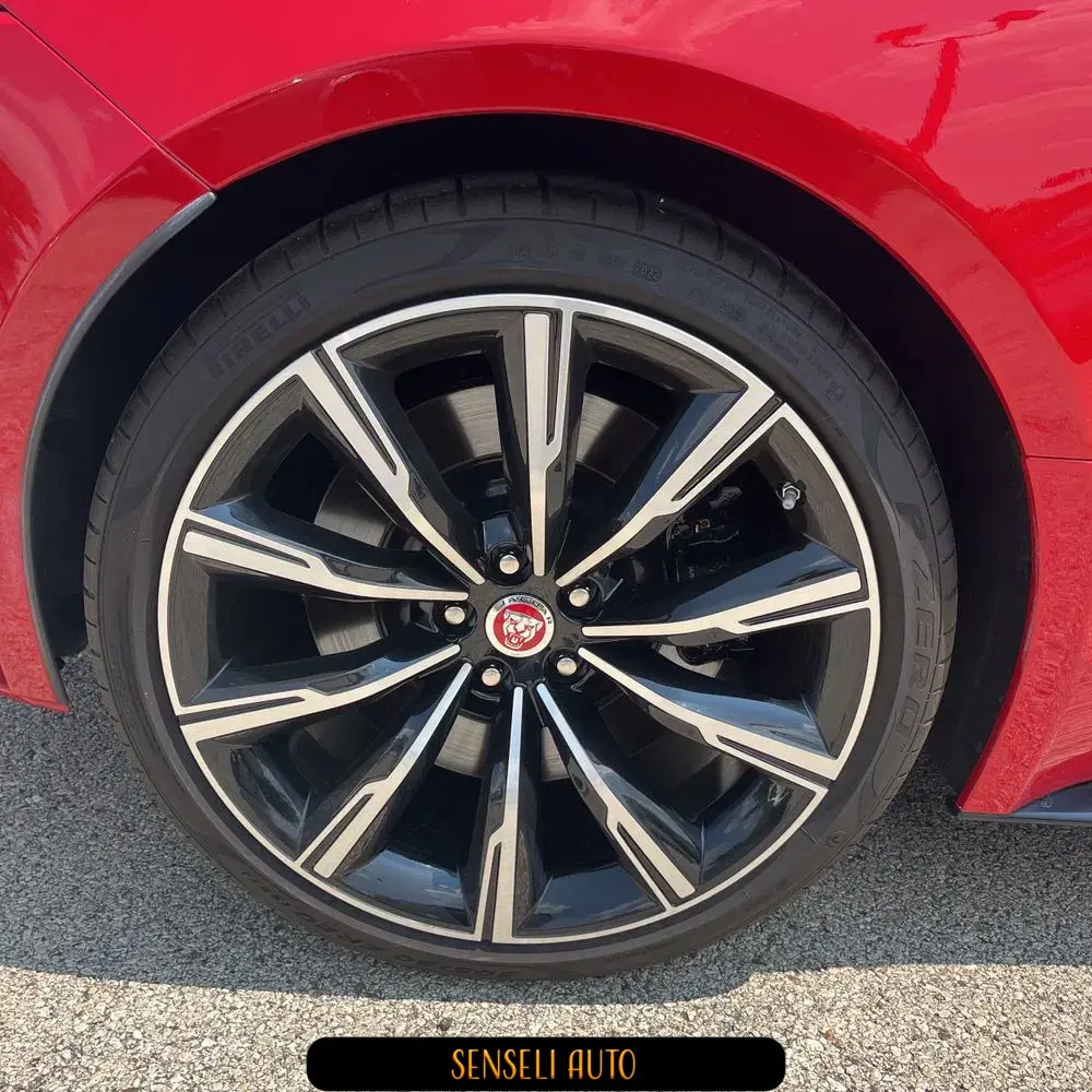 2023 Jaguar F-Type R