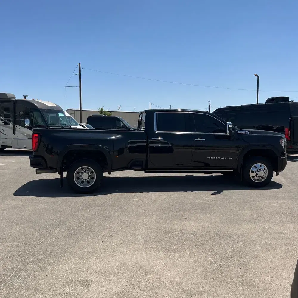 2024 GMC Sierra 3500HD Denali