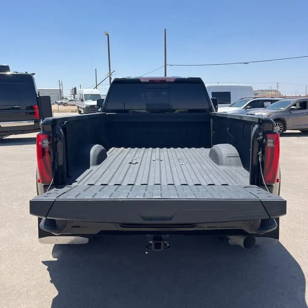 2024 GMC Sierra 3500HD Denali