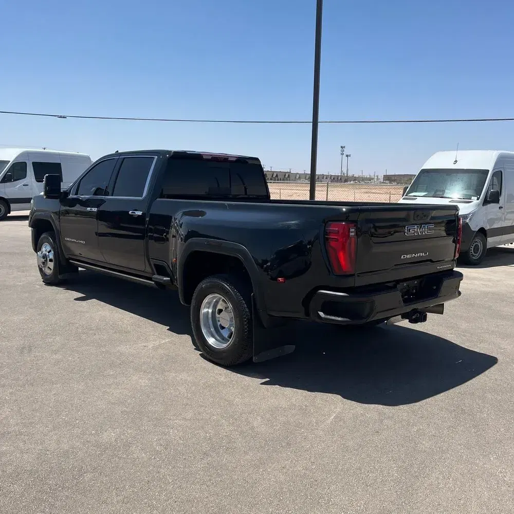 2024 GMC Sierra 3500HD Denali
