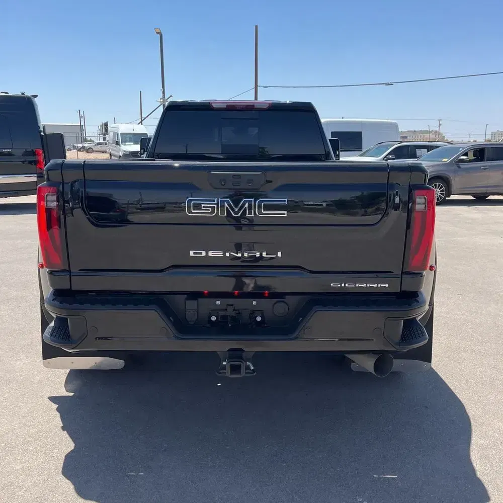 2024 GMC Sierra 3500HD Denali
