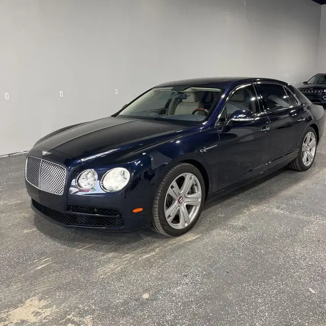 2015 Bentley Flying Spur Base