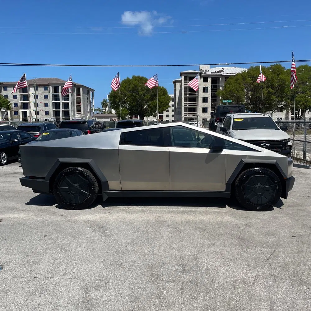 2024 Tesla Cybertruck Base