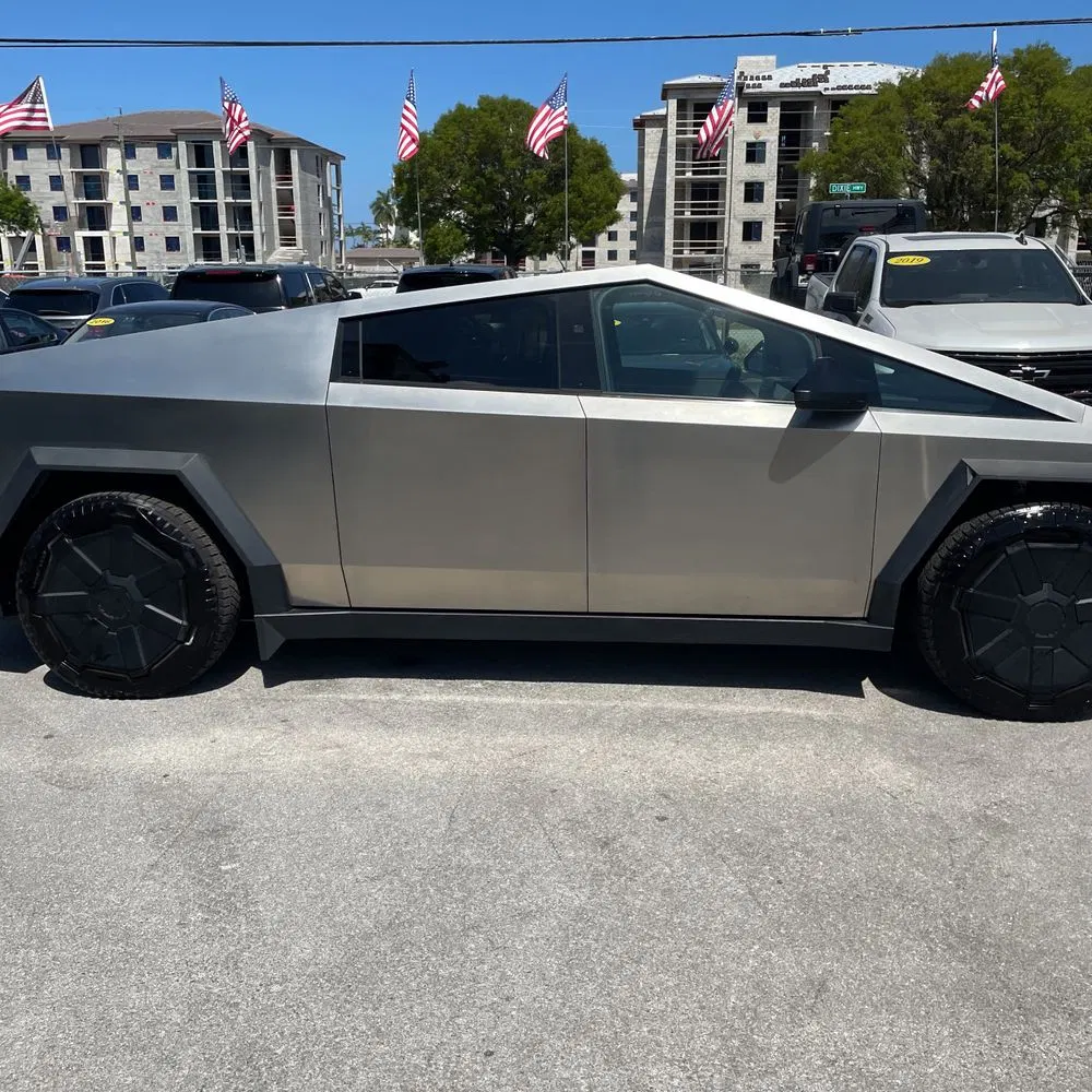 2024 Tesla Cybertruck Base