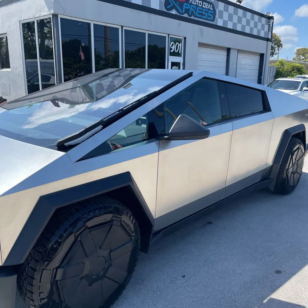 2024 Tesla Cybertruck Base