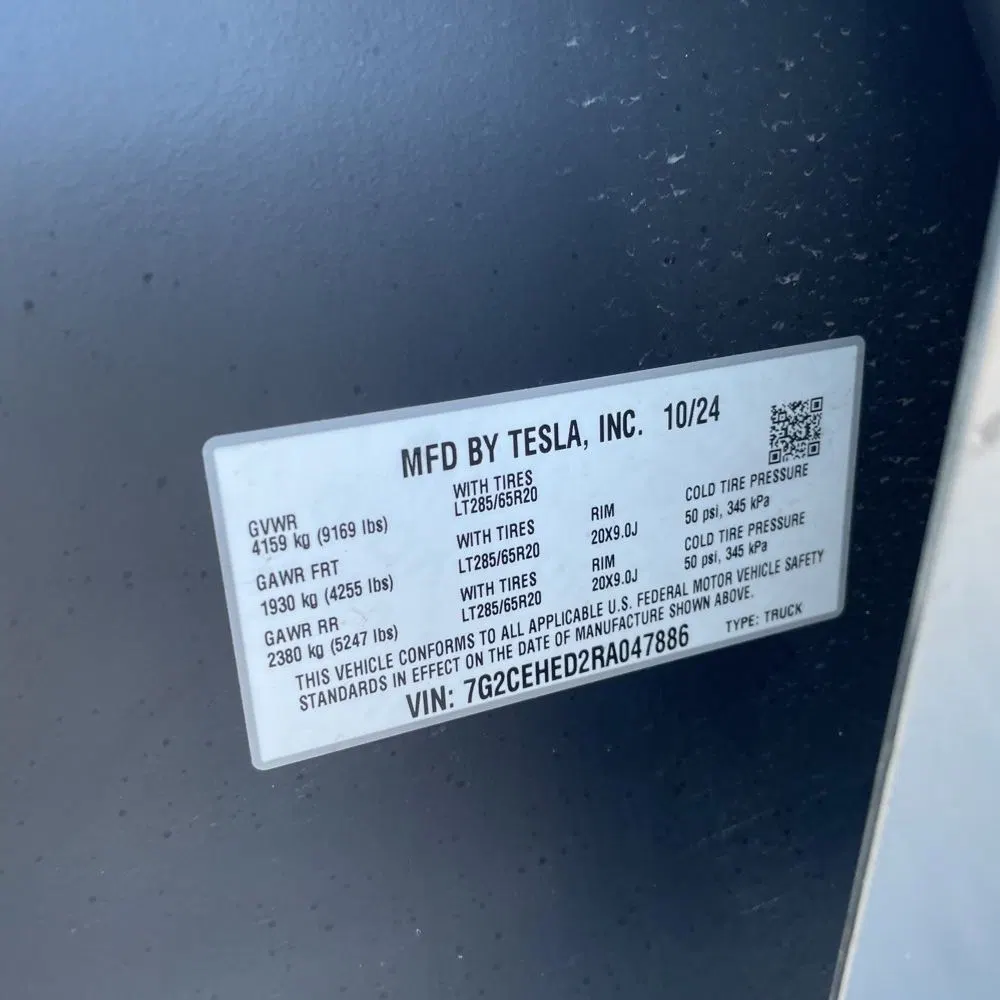 2024 Tesla Cybertruck Base