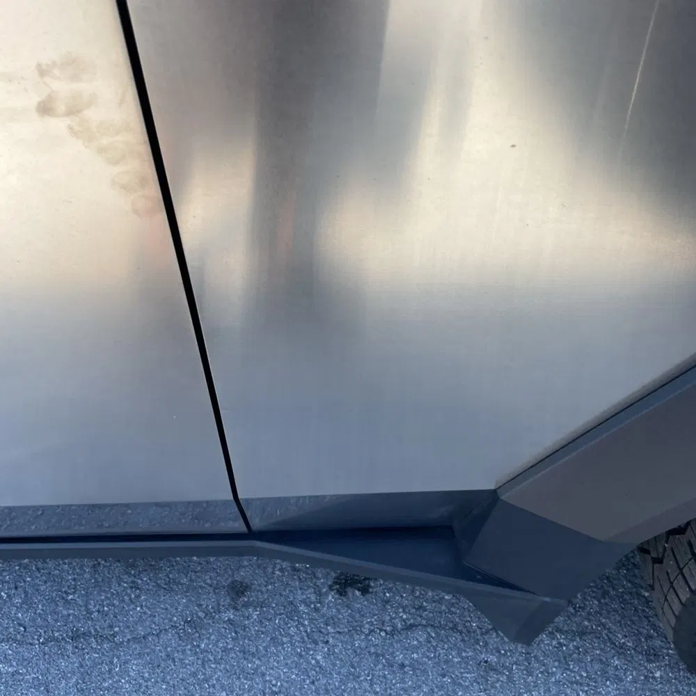 2024 Tesla Cybertruck Base