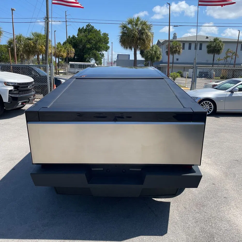 2024 Tesla Cybertruck Base
