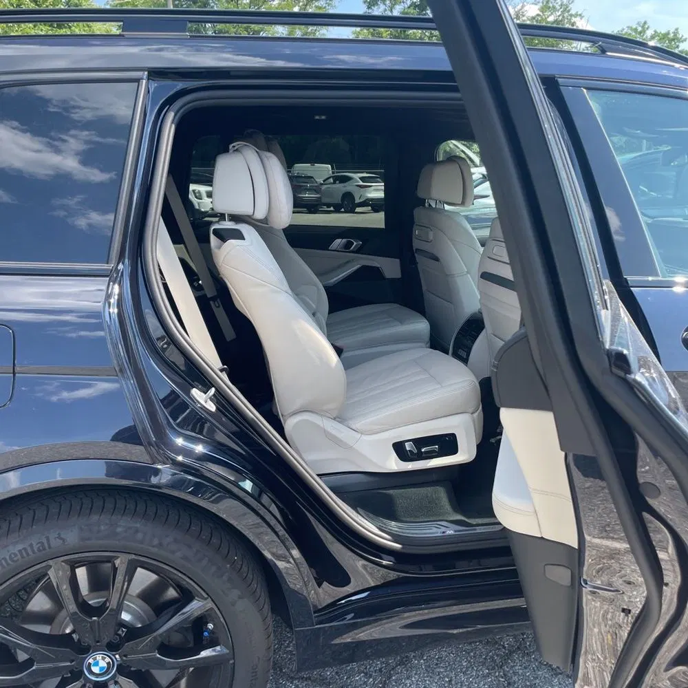 2025 BMW X7 M60i