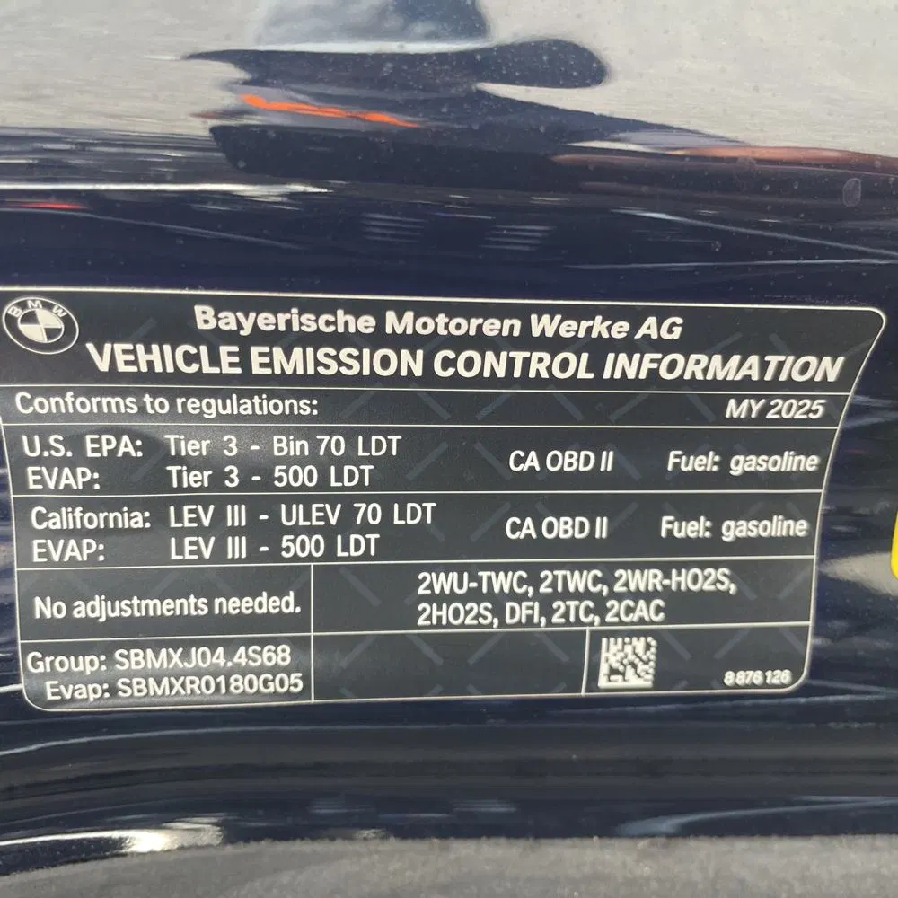 2025 BMW X7 M60i