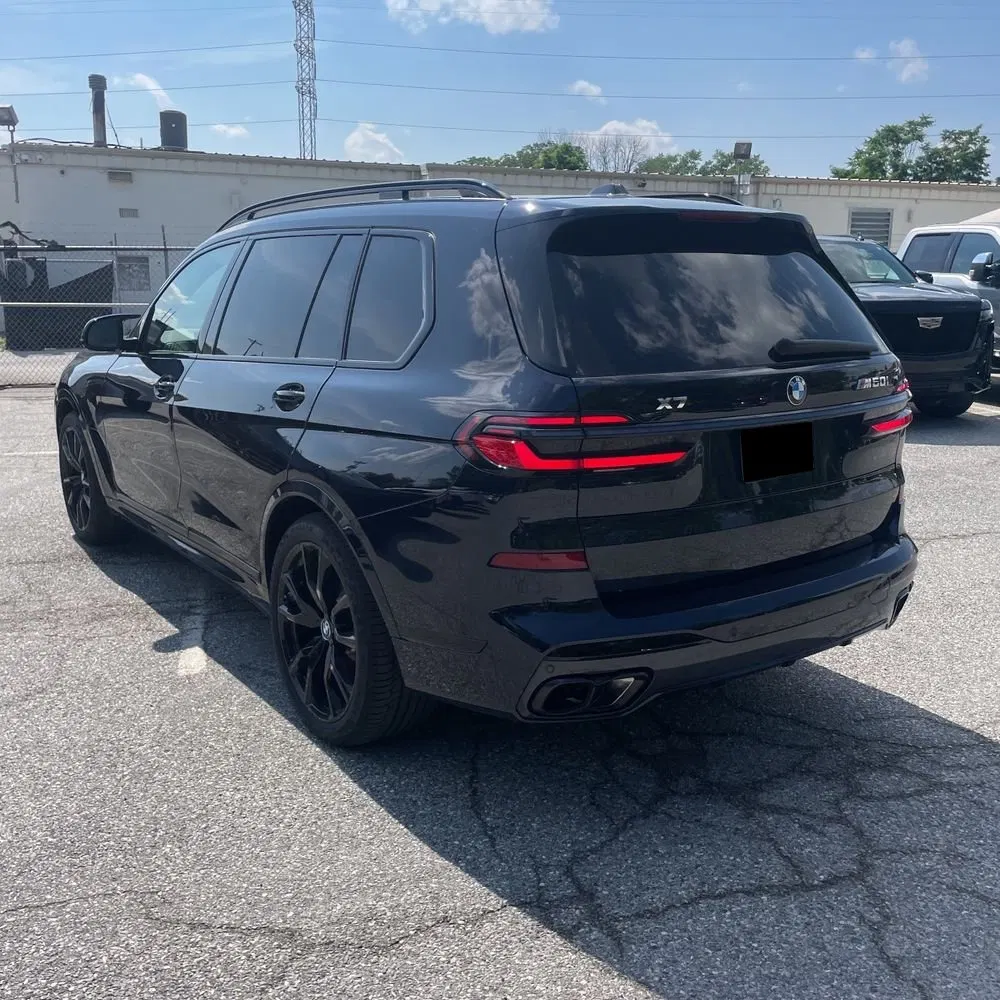2025 BMW X7 M60i