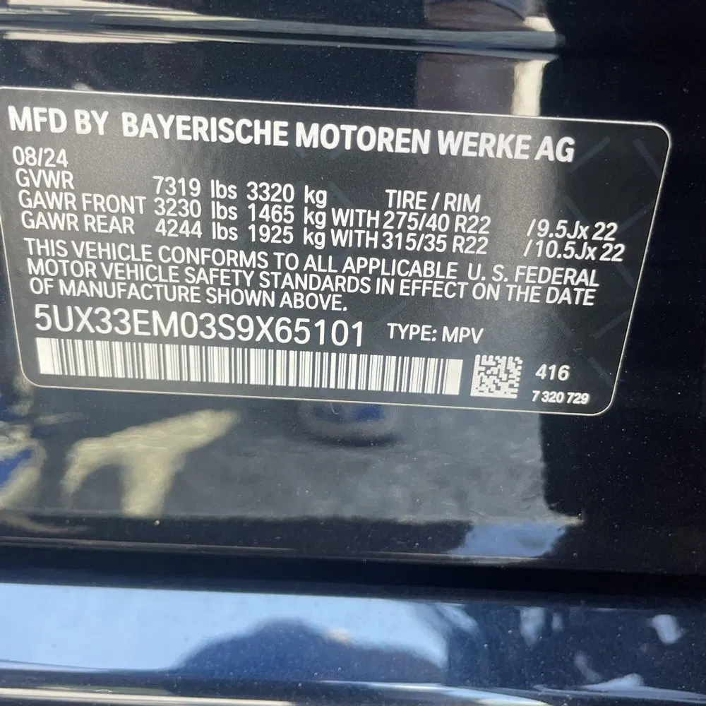 2025 BMW X7 M60i