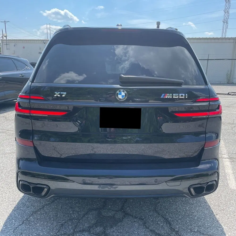 2025 BMW X7 M60i