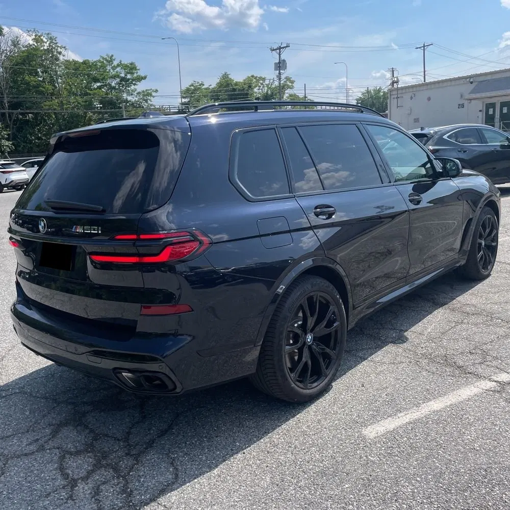 2025 BMW X7 M60i