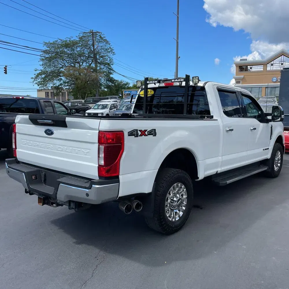2022 Ford F-350 Super Duty Lariat