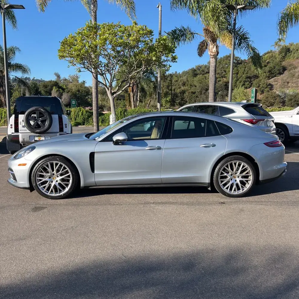 2020 Porsche Panamera Base