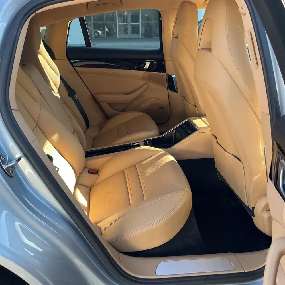 2020 Porsche Panamera Base