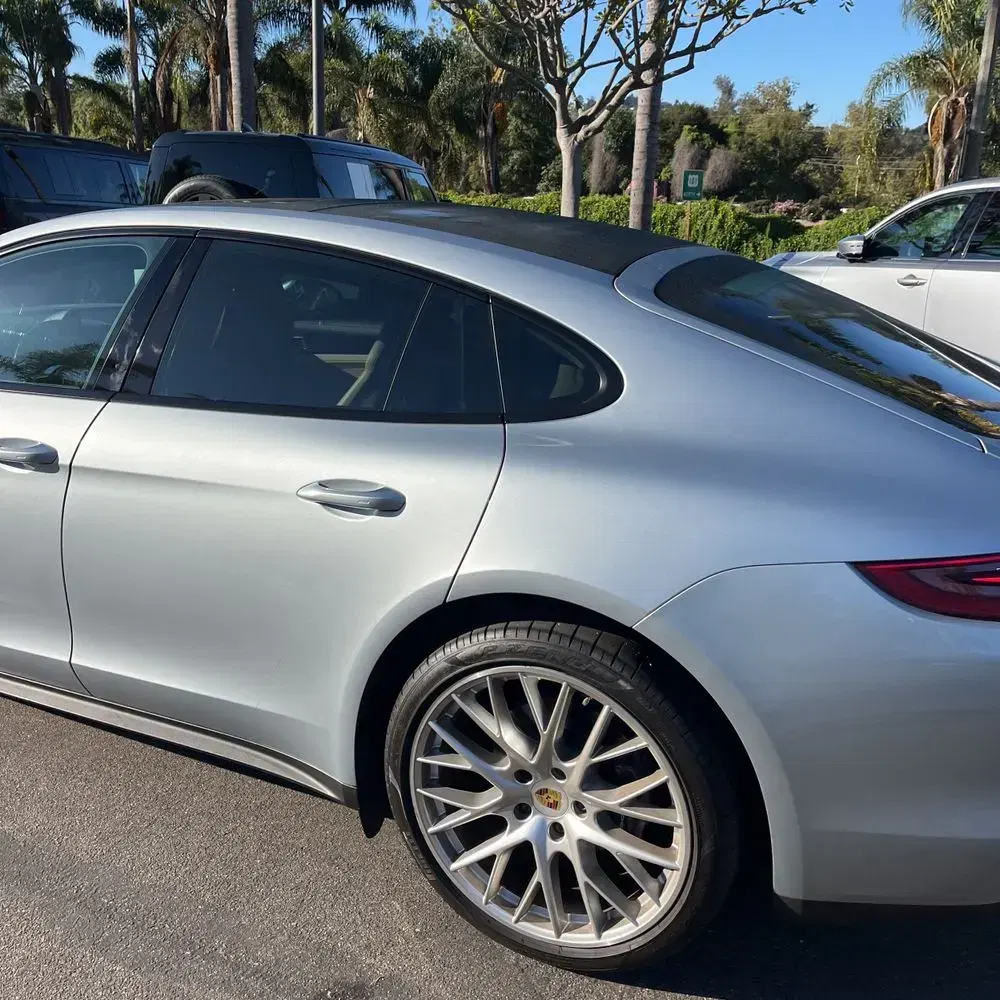 2020 Porsche Panamera Base