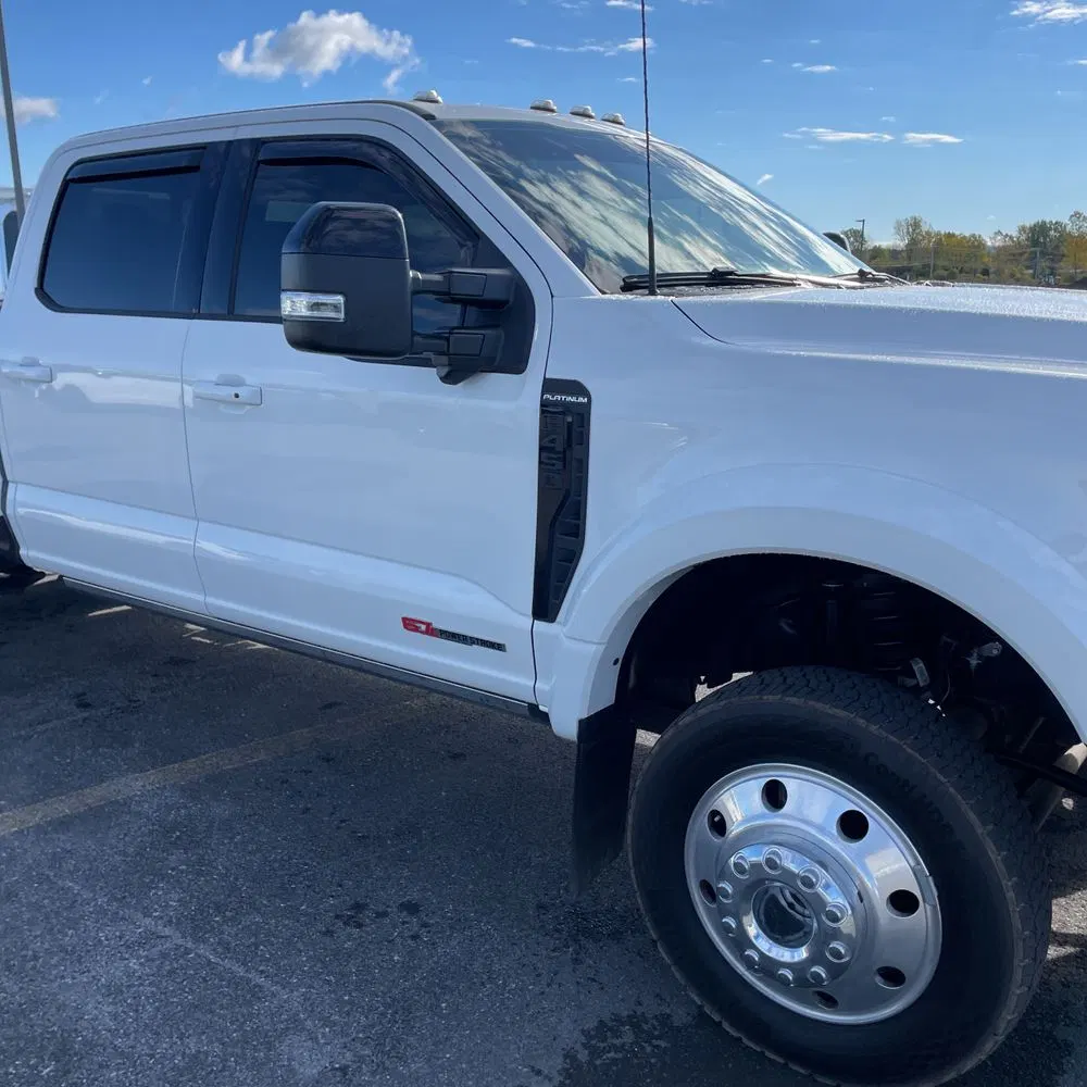 2025 Ford F-450 Super Duty Platinum