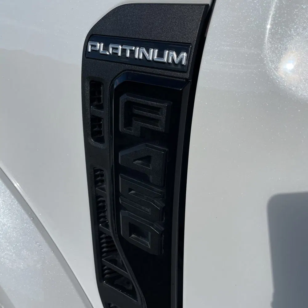 2025 Ford F-450 Super Duty Platinum