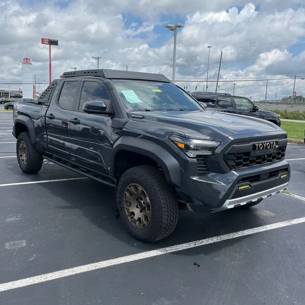 2024 Toyota Tacoma Trailhunter HV