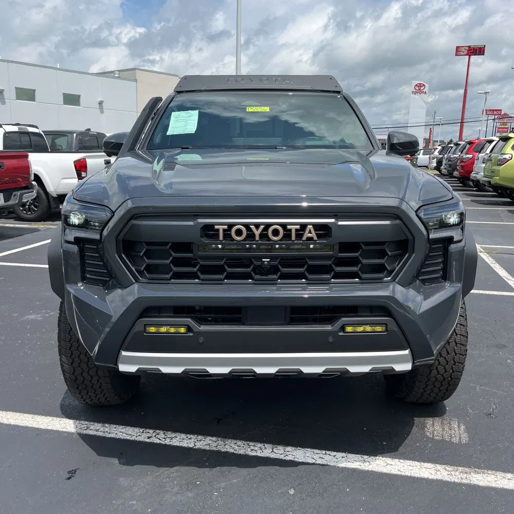 2024 Toyota Tacoma Trailhunter HV