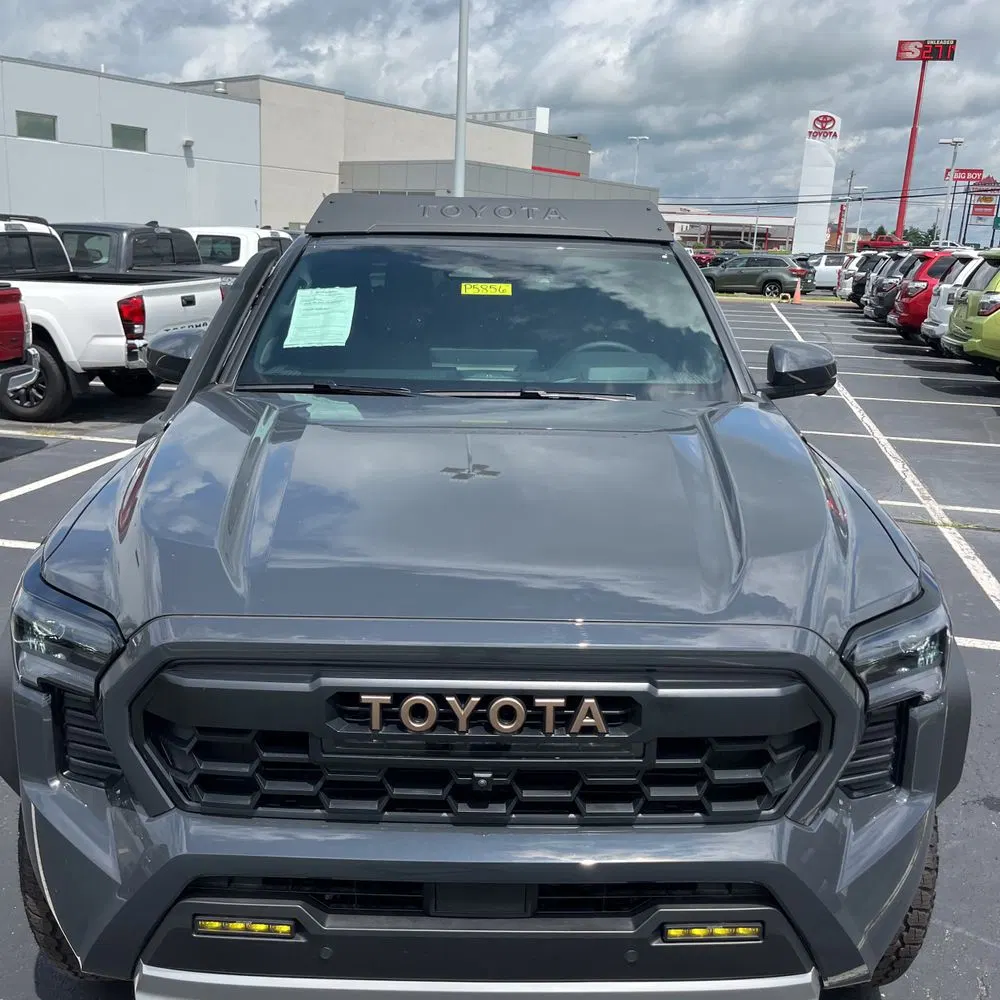 2024 Toyota Tacoma Trailhunter HV