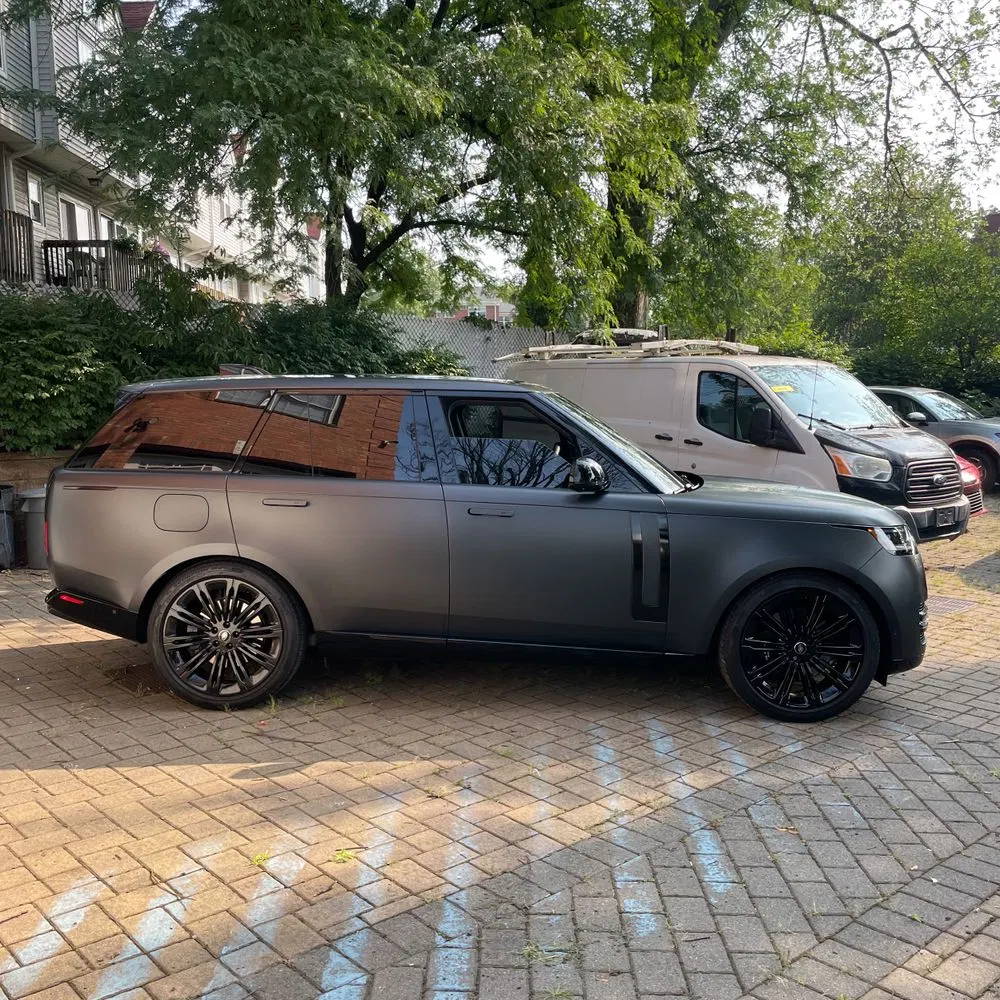 2025 Land Rover Range Rover SE P530