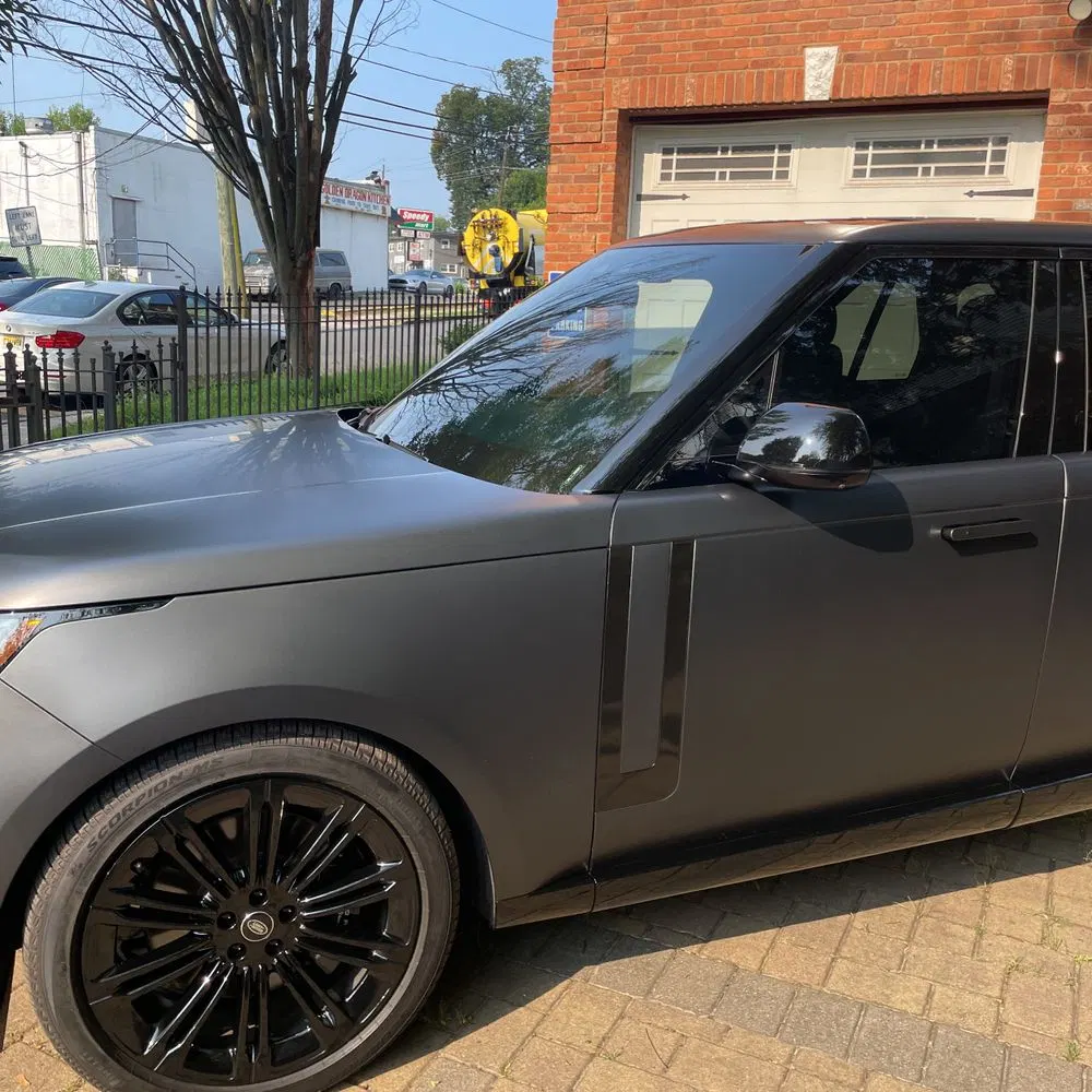 2025 Land Rover Range Rover SE P530
