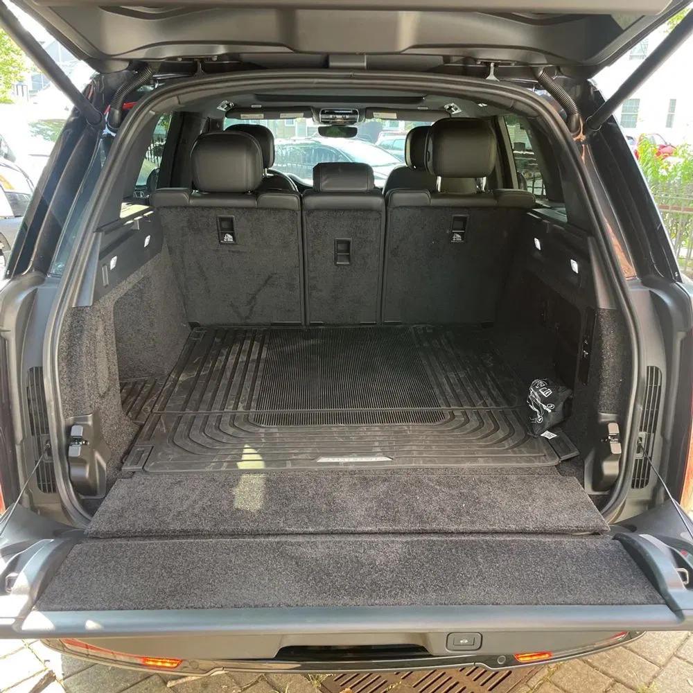 2025 Land Rover Range Rover SE P530