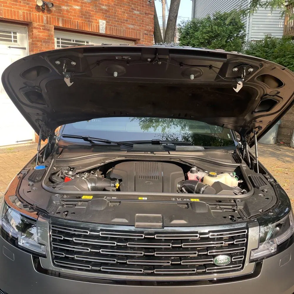 2025 Land Rover Range Rover SE P530