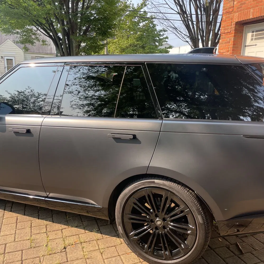 2025 Land Rover Range Rover SE P530