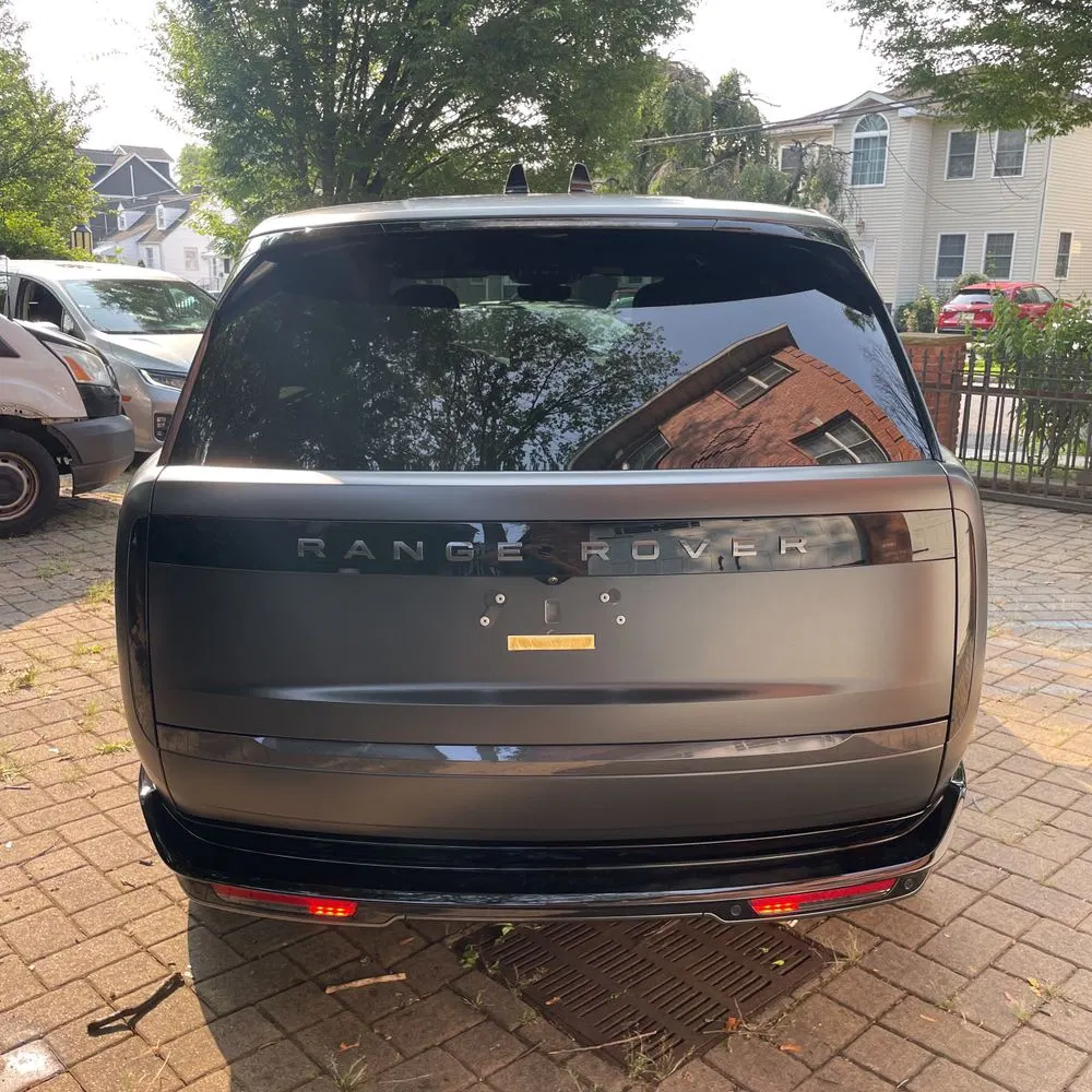 2025 Land Rover Range Rover SE P530