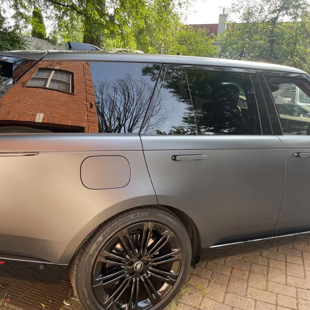 2025 Land Rover Range Rover SE P530