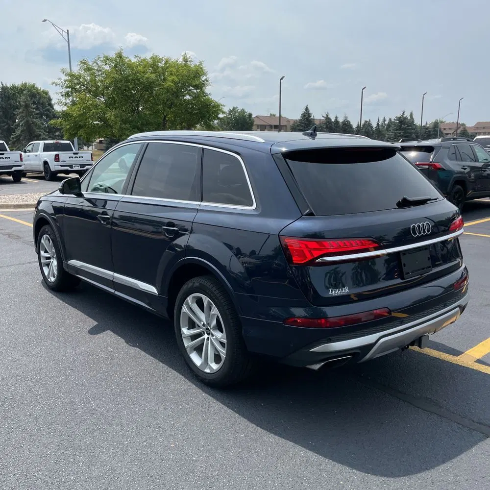 2025 Audi Q7 Premium Plus 45