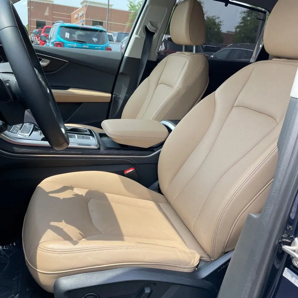 2025 Audi Q7 Premium Plus 45