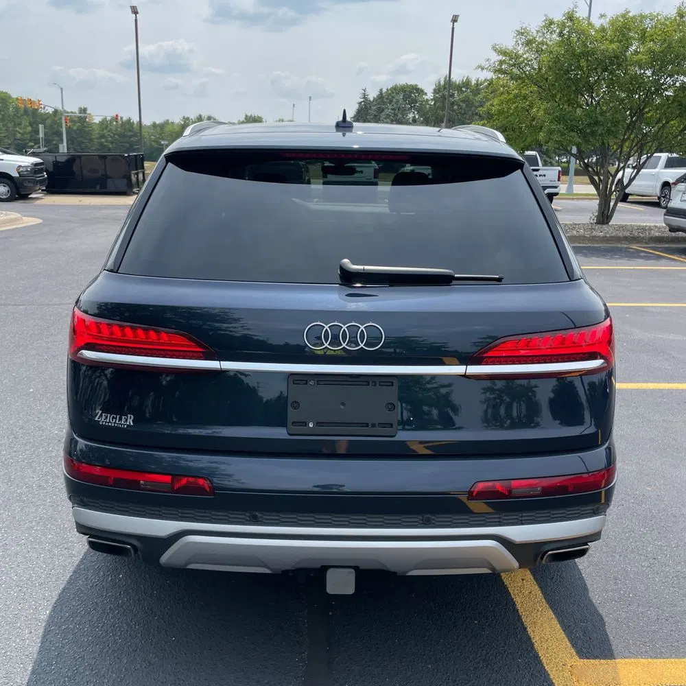 2025 Audi Q7 Premium Plus 45