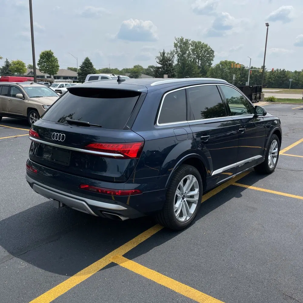 2025 Audi Q7 Premium Plus 45