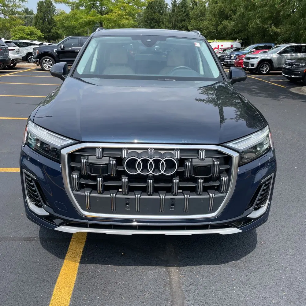 2025 Audi Q7 Premium Plus 45