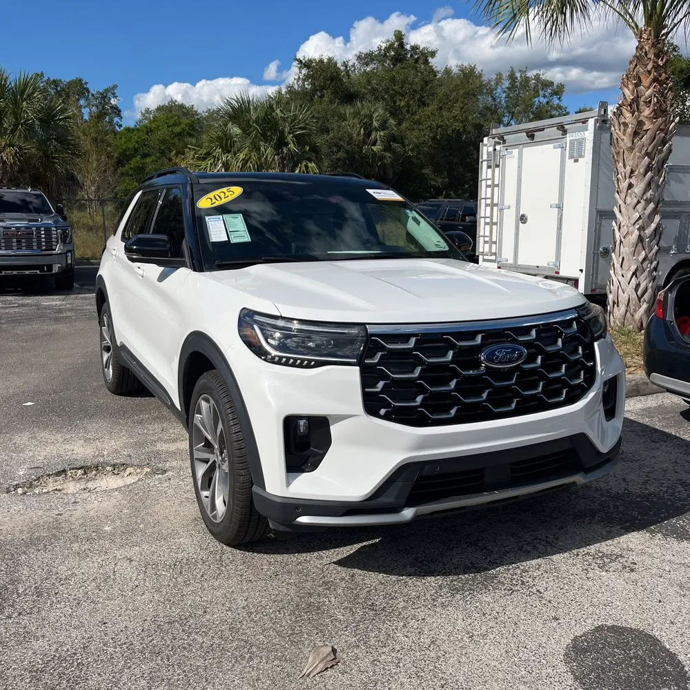 2025 Ford Explorer Platinum