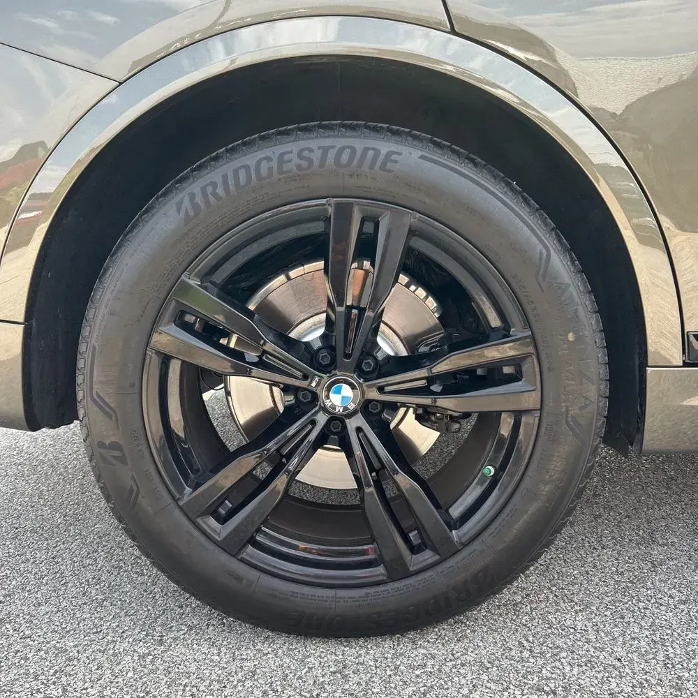2025 BMW X7 XDrive40i 4D SUV